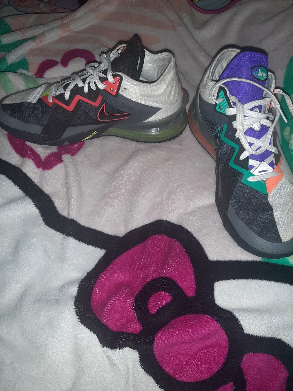 LeBron 18 Low Multicolor Basketball Shoes - Picture 5 of 6